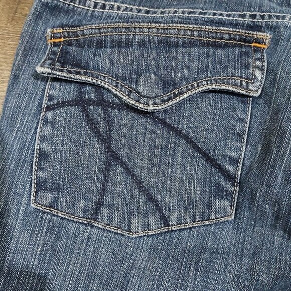 NY&C Brand Women's Flare Jeans Size 8 Wash Denim - Picture 5 of 14